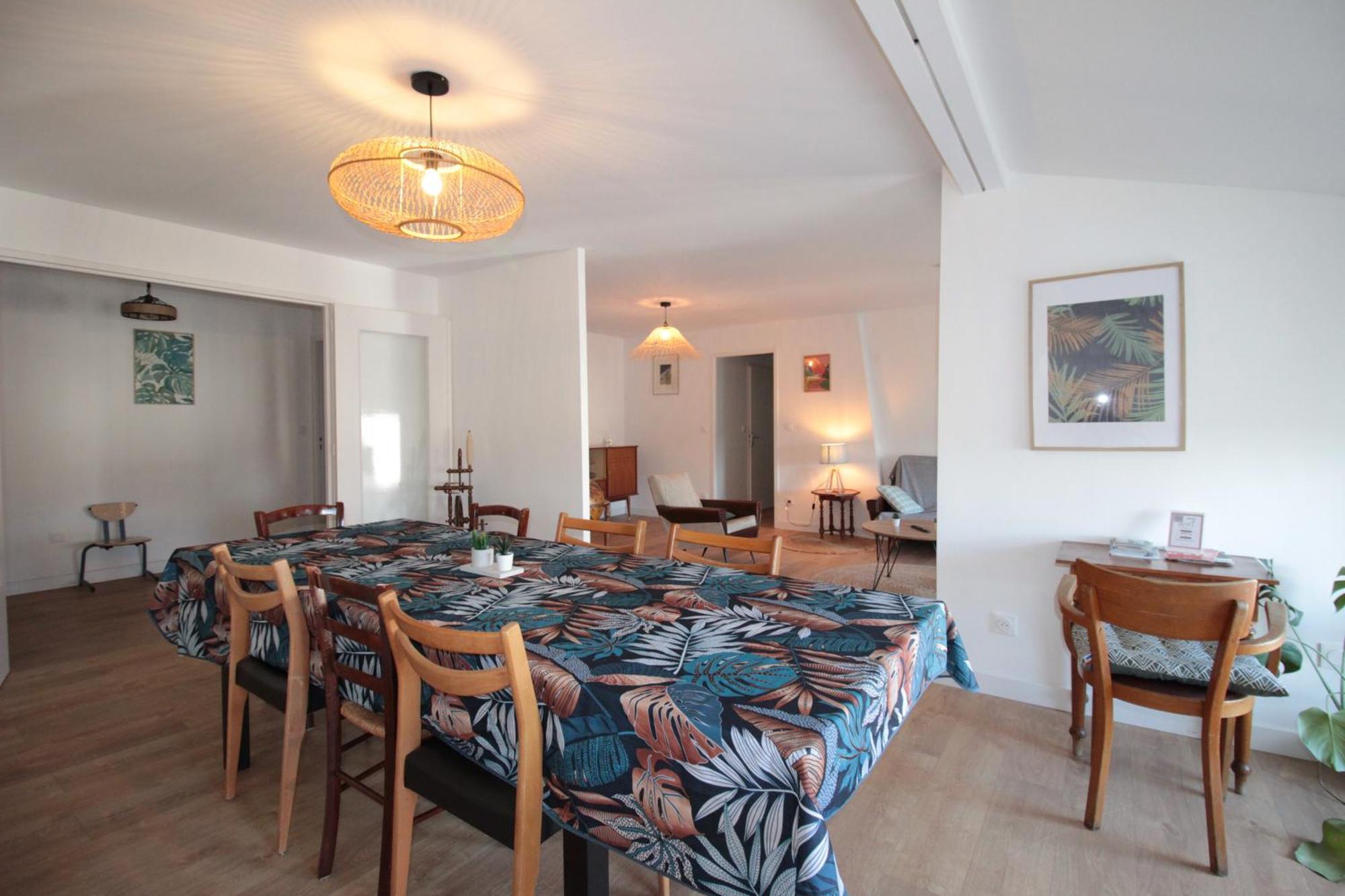 Logement Neuf "Meuse" - Hyper Centre - Parking Proche - Proche Gare - 4 Chambres - Terrasse Couverte - Wifi ! Gere Par Prestazen'Services Verdun-sur-Meuse Eksteriør bilde