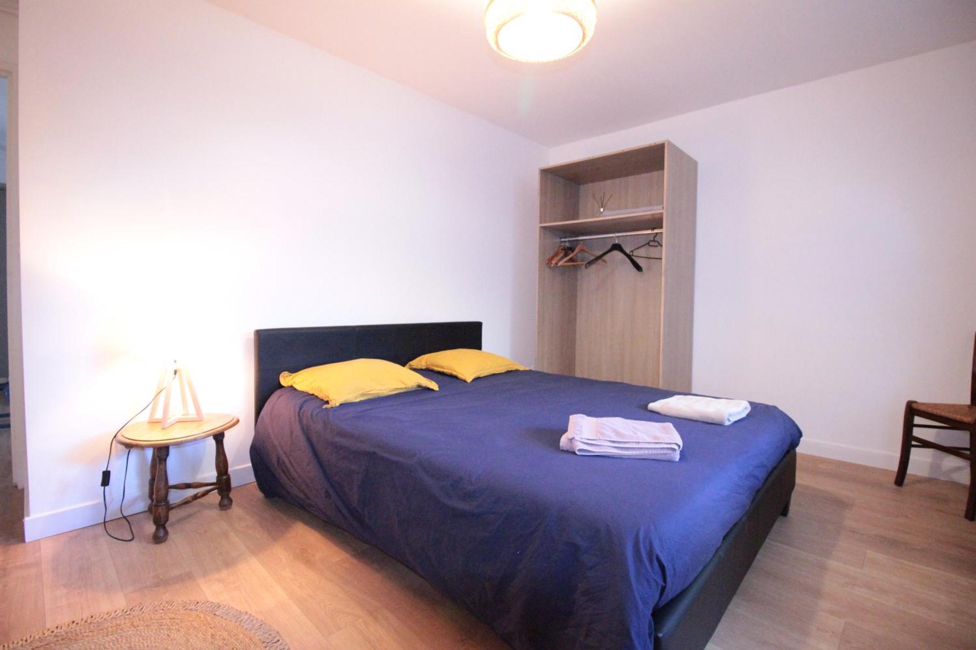 Logement Neuf "Meuse" - Hyper Centre - Parking Proche - Proche Gare - 4 Chambres - Terrasse Couverte - Wifi ! Gere Par Prestazen'Services Verdun-sur-Meuse Eksteriør bilde