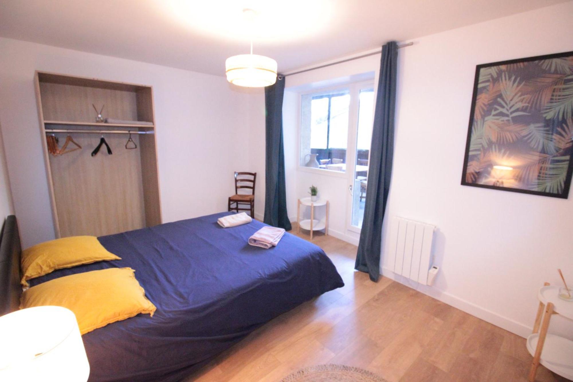 Logement Neuf "Meuse" - Hyper Centre - Parking Proche - Proche Gare - 4 Chambres - Terrasse Couverte - Wifi ! Gere Par Prestazen'Services Verdun-sur-Meuse Eksteriør bilde