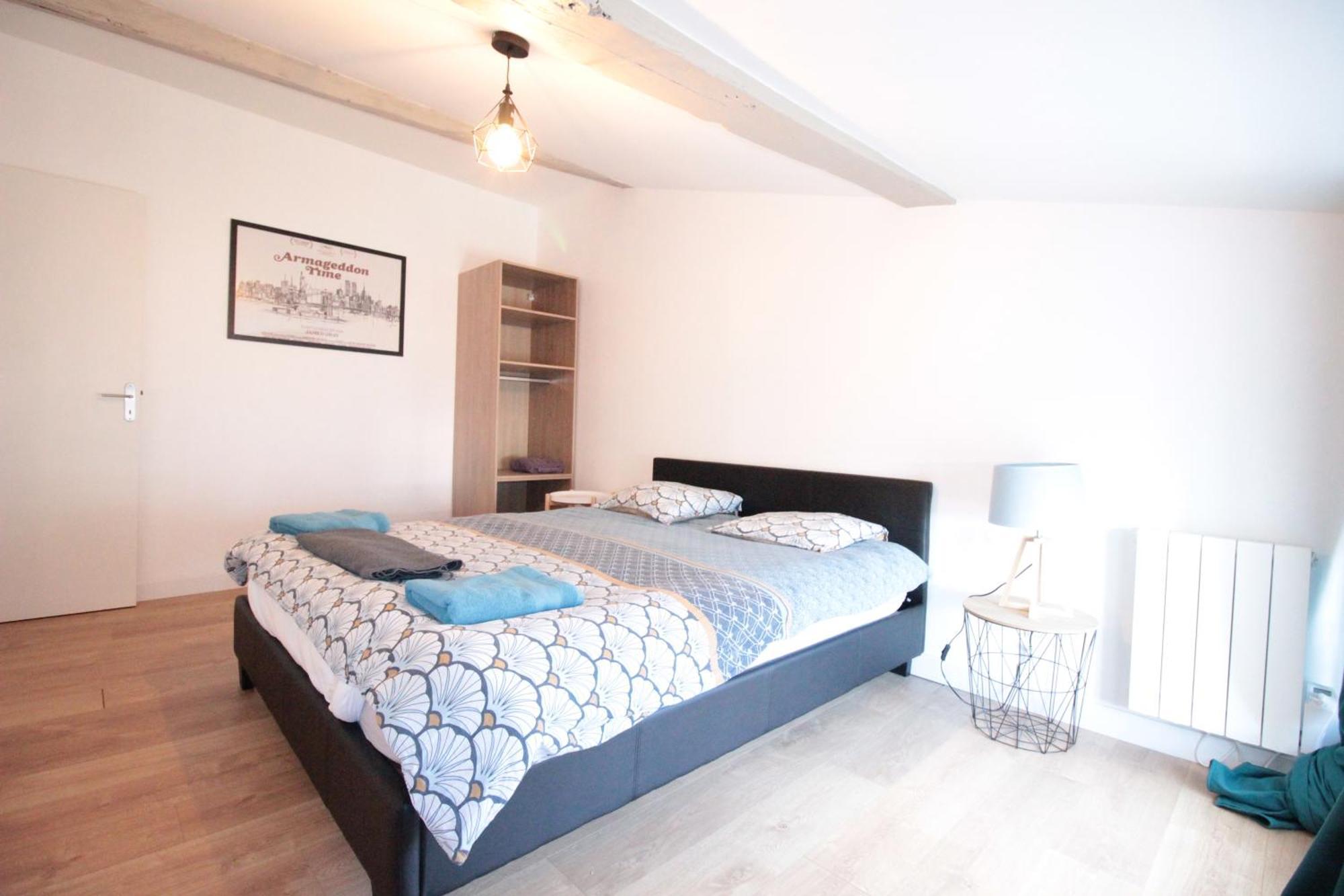 Logement Neuf "Meuse" - Hyper Centre - Parking Proche - Proche Gare - 4 Chambres - Terrasse Couverte - Wifi ! Gere Par Prestazen'Services Verdun-sur-Meuse Eksteriør bilde